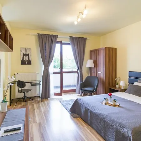 Przytulny Apartament Z Parkingiem Blisko Tauron Areny Krakow Exterior photo